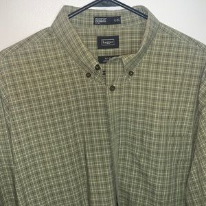 Men’s green Haggar shirt